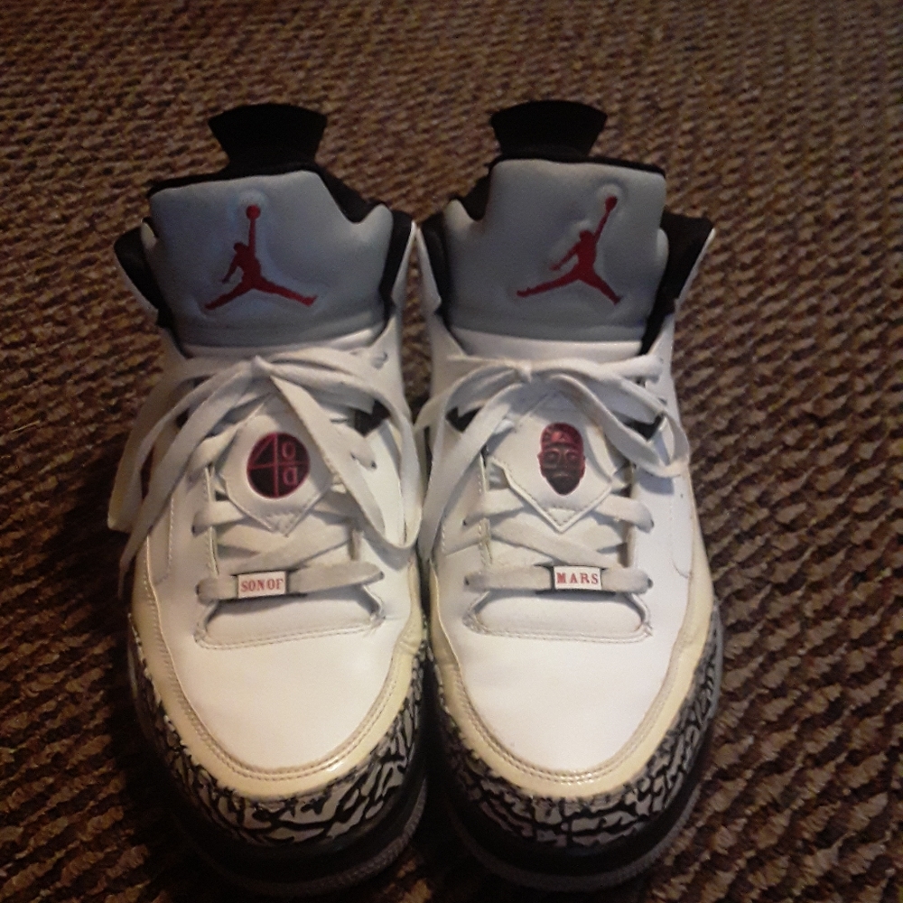 Jordan Mars size 10.5